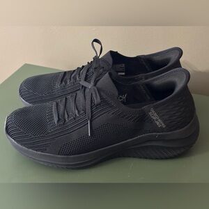 Women's Skechers Ultra Flex 3.0 Brilliant Slip-Ins Black Sz 8.5 Great Condition
